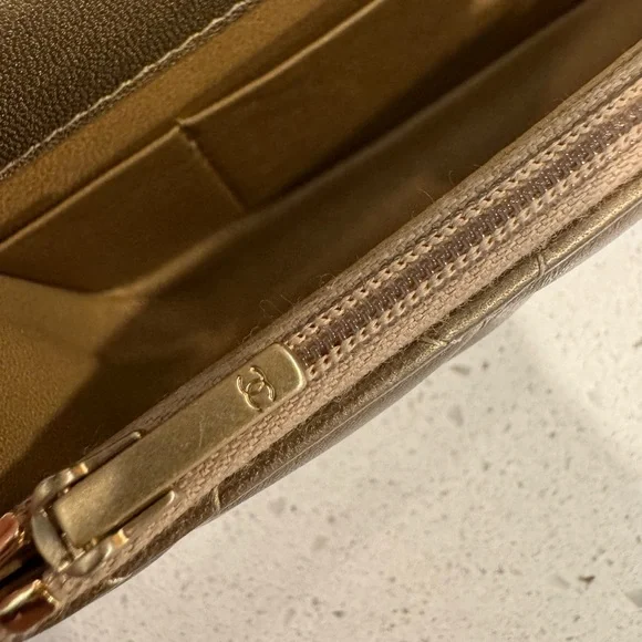 Rare CHANEL Mini Quilted Flap Bag - Picture 12 of 14